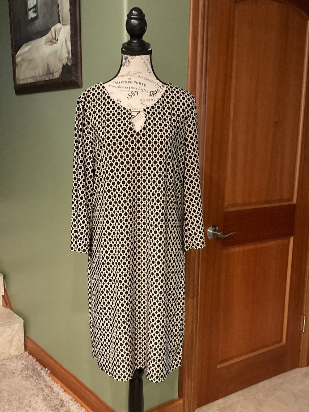 Tacera Black and Cream Geometric 3/4-Sleeve Dress, Size L